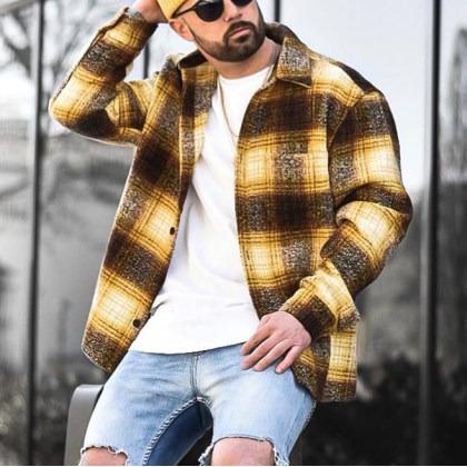 Solid color two-pocket long-sleeved shirt jacket