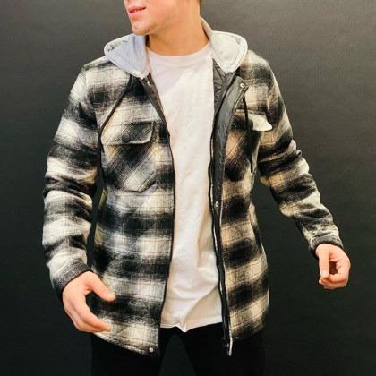 Solid color two-pocket long-sleeved shirt jacket