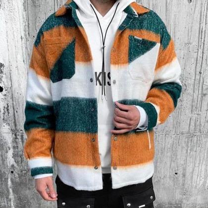 Solid color two-pocket long-sleeved shirt jacket